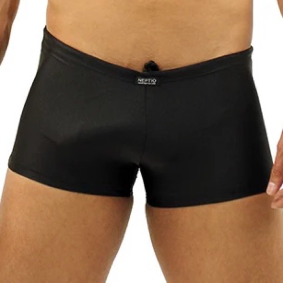 Neptio - Rio Midcut Swim Trunks - Black - Square Cut - Picture 10 of 11